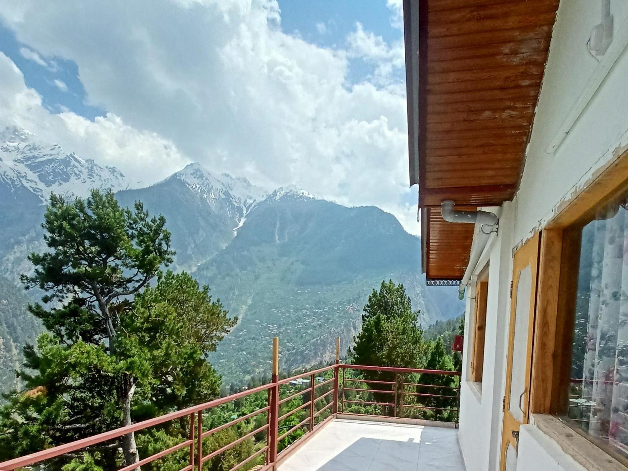 The Shudarang Inn Kalpa Bagian luar foto