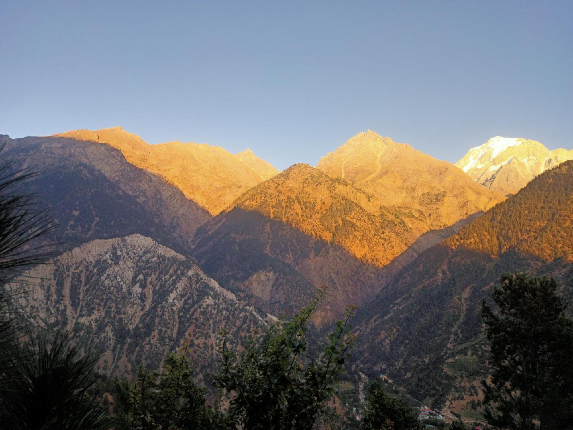 The Shudarang Inn Kalpa Bagian luar foto
