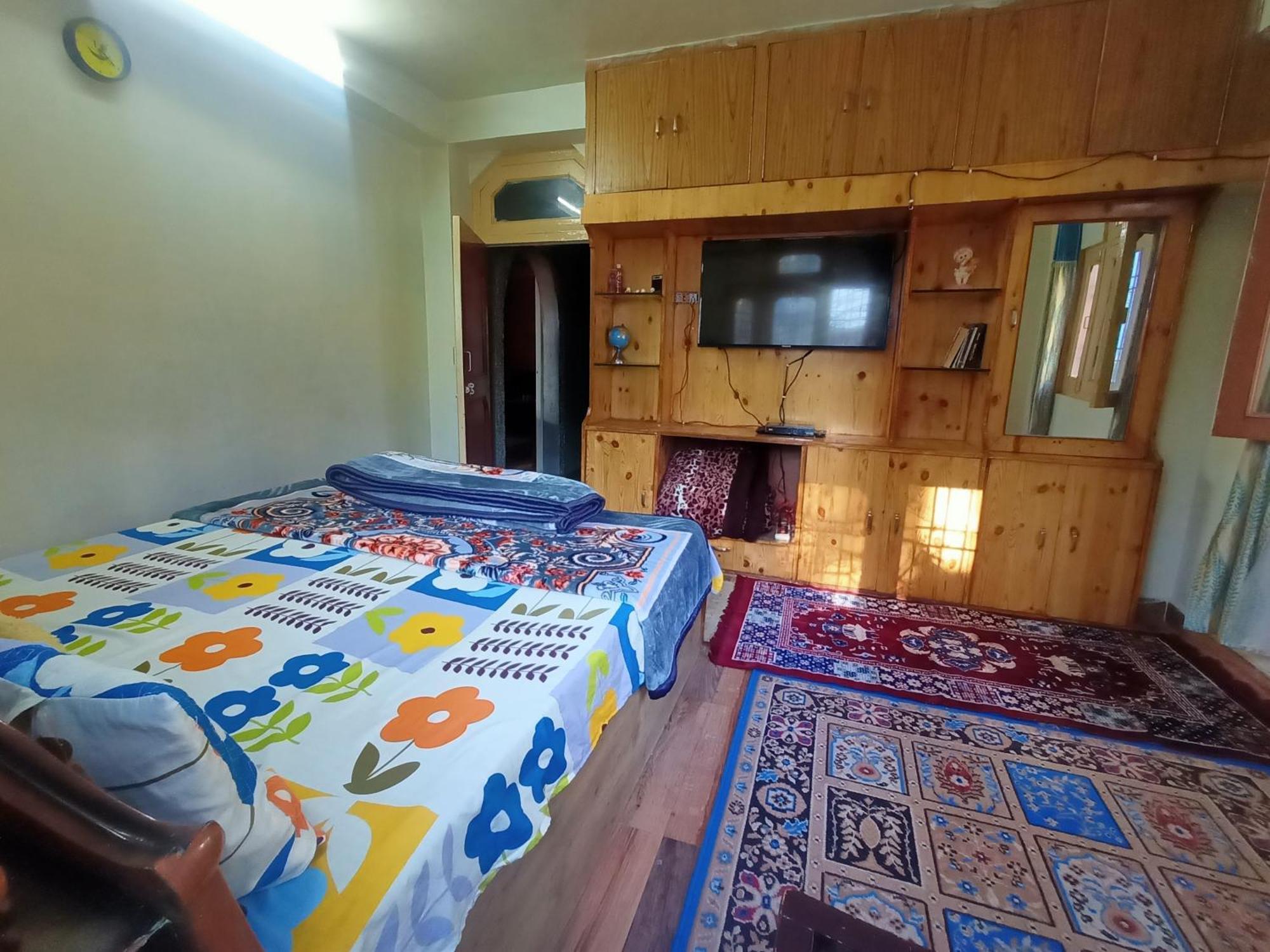 The Shudarang Inn Kalpa Bagian luar foto